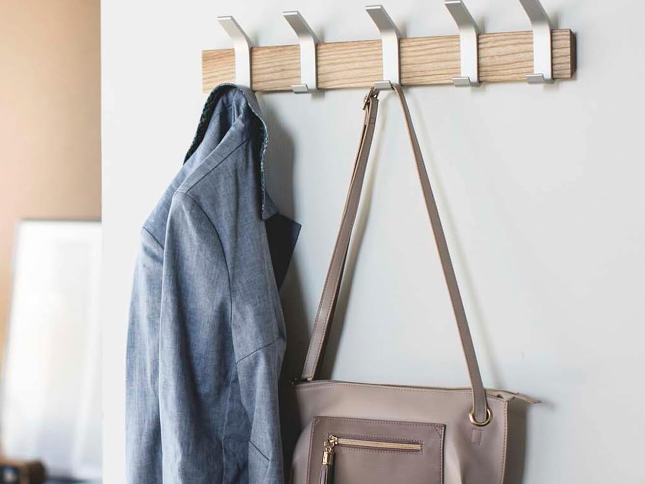 Decor Items to Transform your Hallway.