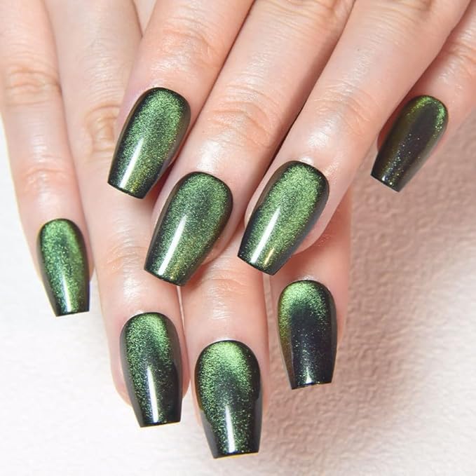 35 Cute St. Patrick’s Day Nail Ideas (Green, Gold & Shamrock Designs You’ll Love)